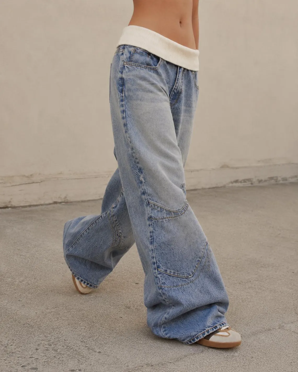Vintage Light Wash Curved Stitch Low Rise Fold Over Waist Wide Leg Jeans